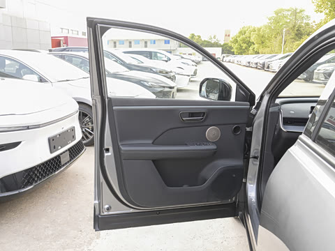 2025 Toyota Bz3x Image 22